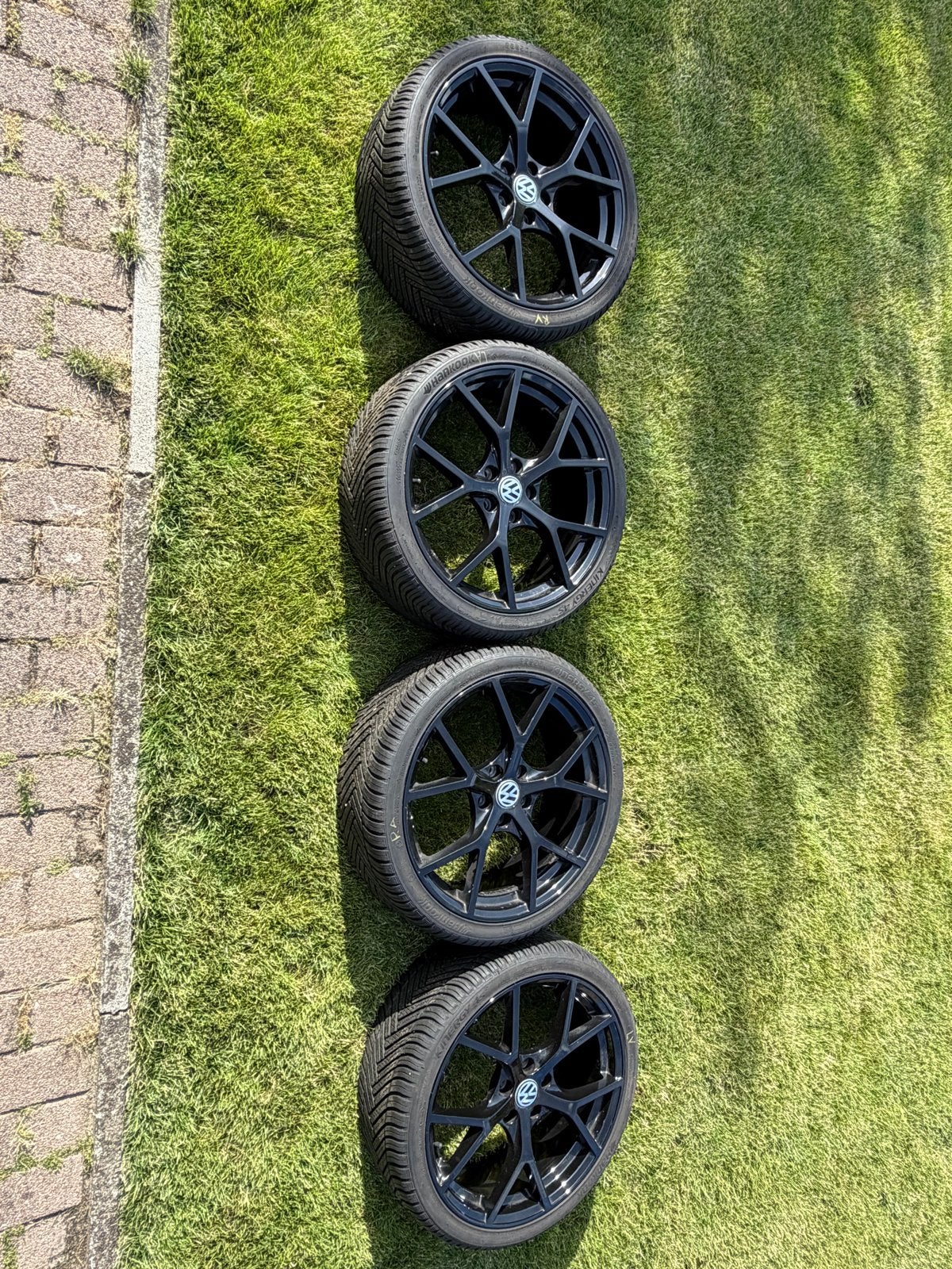 VW Golf 8 R-Line 19 inch velgen met All Season banden, Auto-onderdelen, Banden en Velgen, Ophalen, 18 inch, Gebruikt, Banden en Velgen