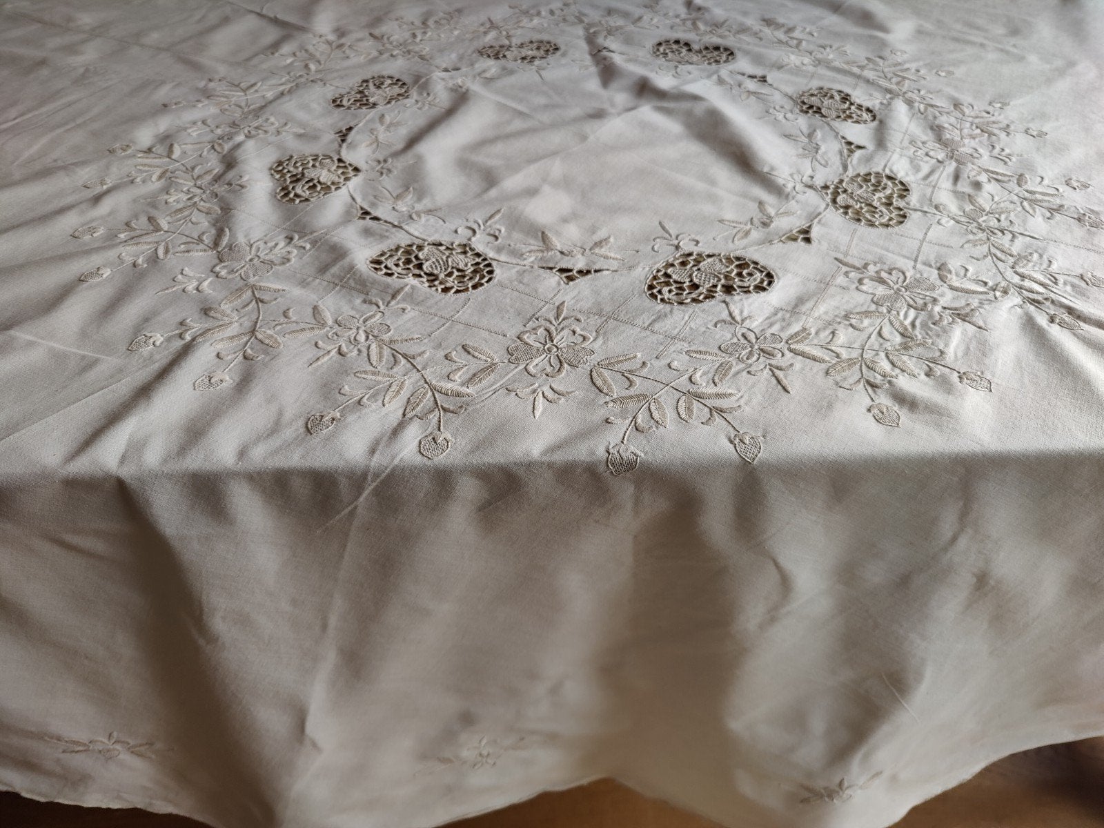 Geborduurd rond tafelkleed & servetten nieuw, Verzenden, Nieuw, Rond