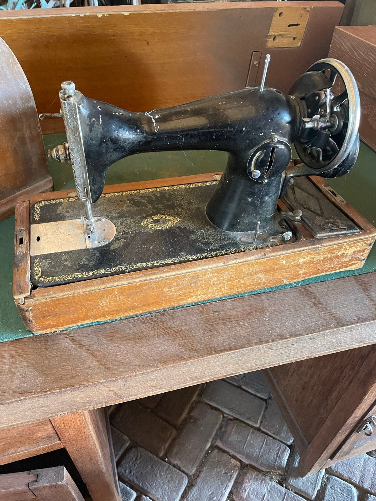 Antieke Singer Naaimachine met Houten Koffer, Ophalen
