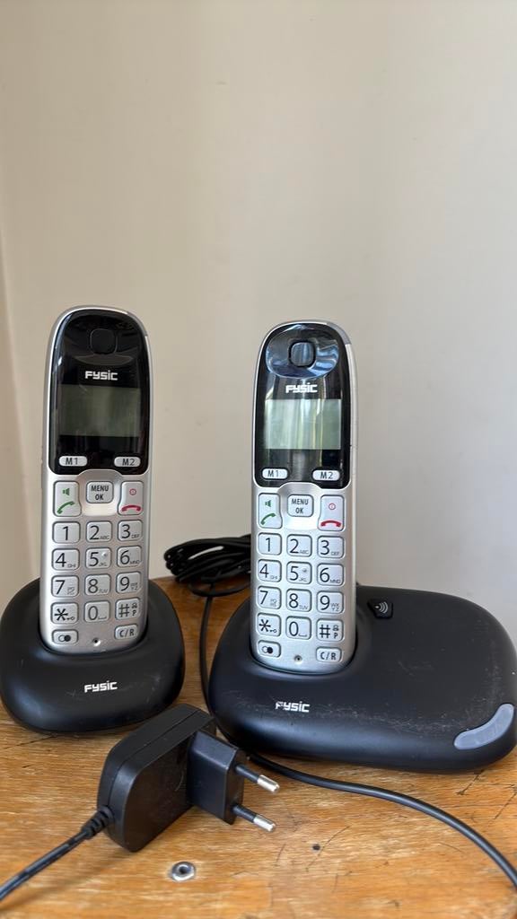 Fysic FX-5720 senioren telefoons, Ophalen of Verzenden, Gebruikt, 2 handsets
