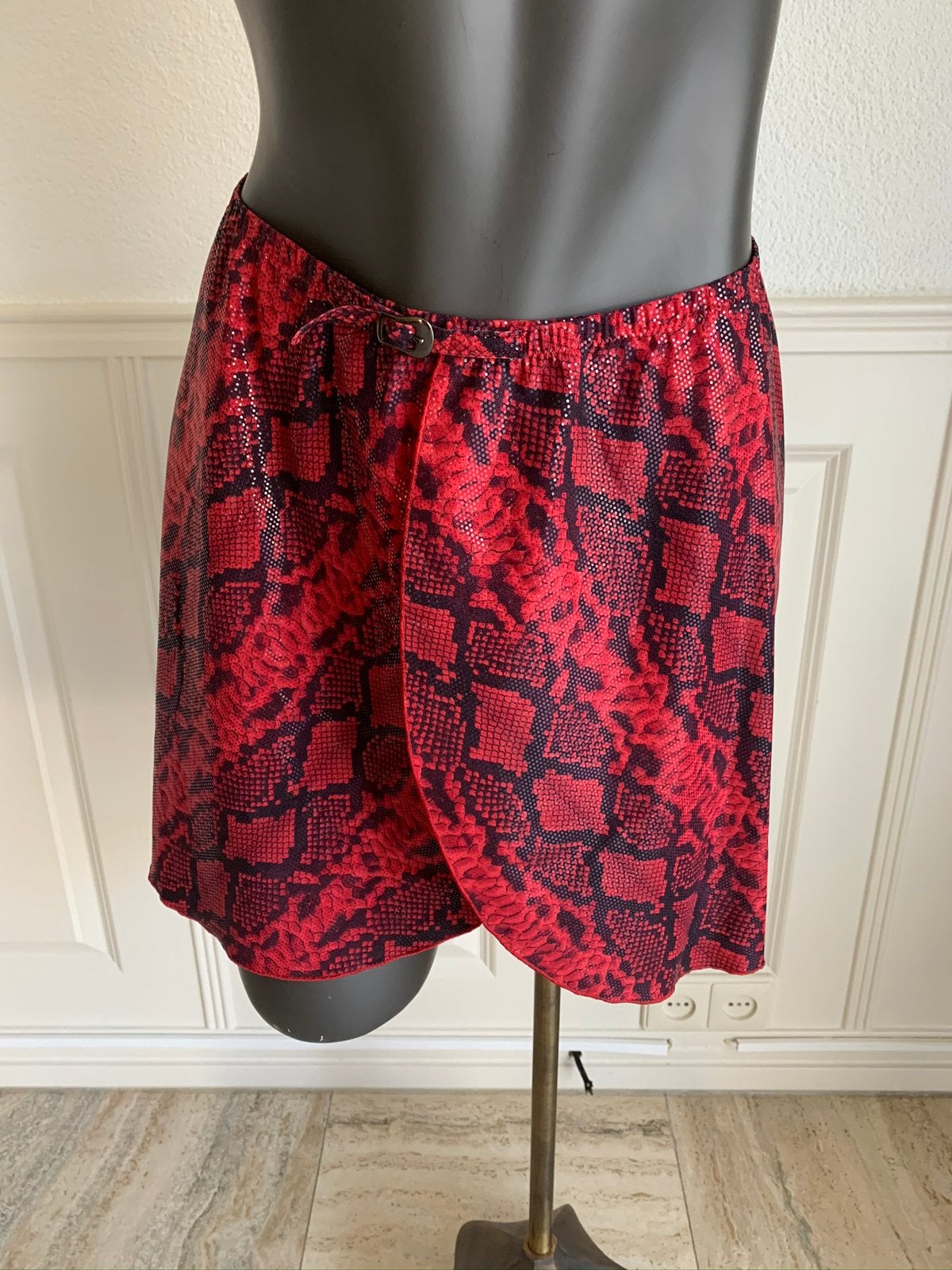Pain de sucre rokje 1 maat ( maat 36/38 ), Verzenden, Zwart