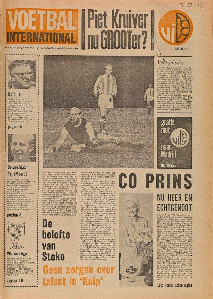 GEZOCHT voetbal International tijdschrift VI 1965 /1966, Verzamelen, Sportartikelen en Voetbal, Ophalen of Verzenden, Zo goed als nieuw