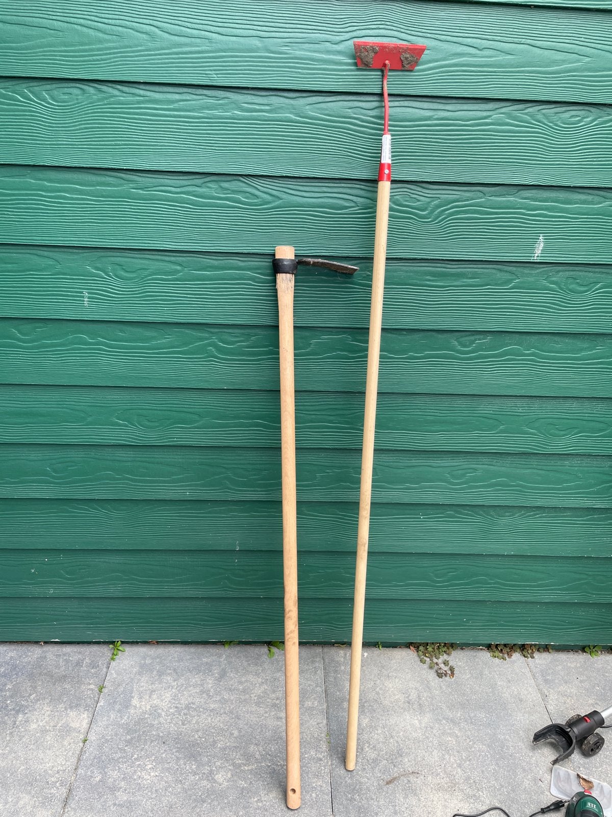 2 tuingereedschappen: schoffel en pikhouweel, Tuin en Terras, Hand-tuingereedschap, Ophalen, Gebruikt, Schoffel