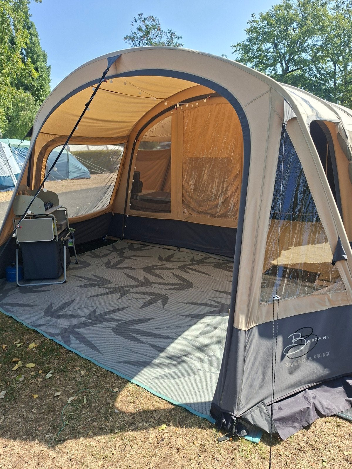 Ruime Bardani 440 RSC tunneltent, Ophalen