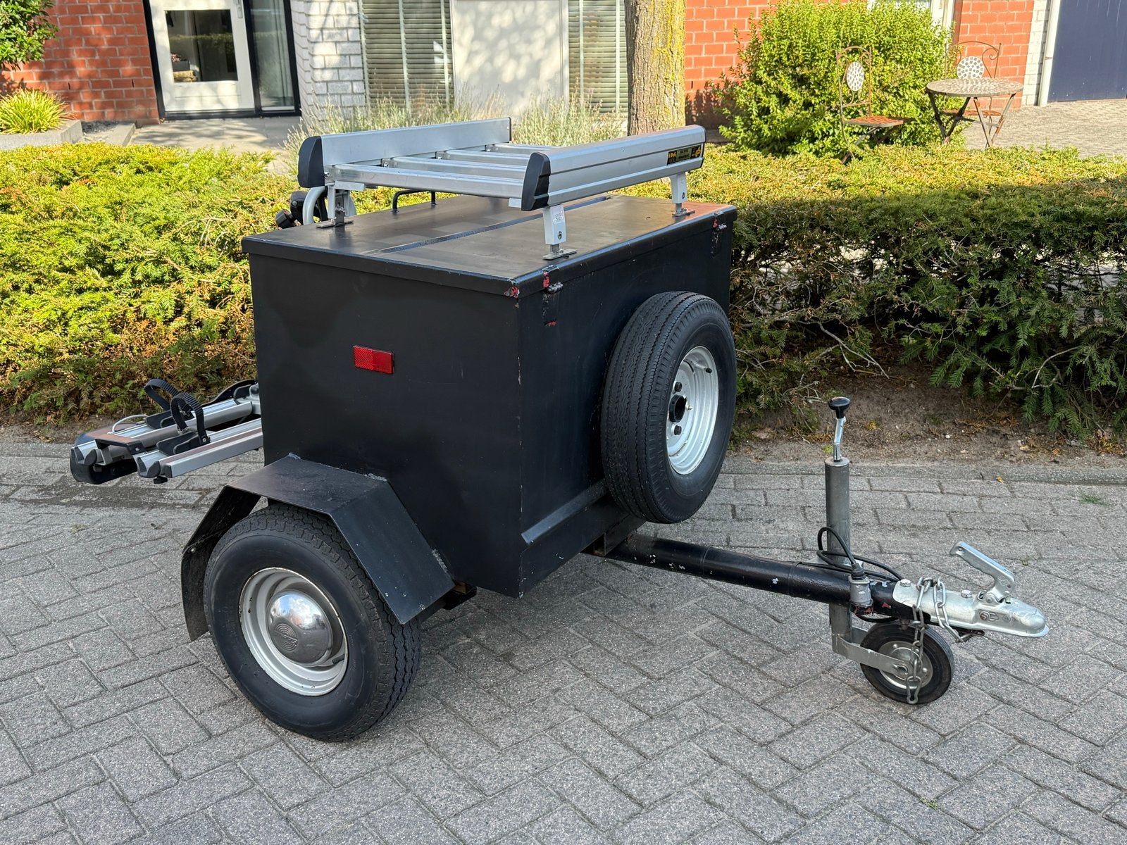 Afsluitbare Bagagewagen / Camper aanhanger met Fietsendrager, Ophalen, Gebruikt