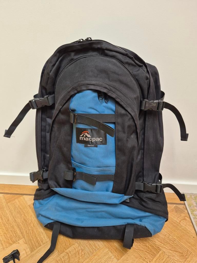 Macpac Travelbag Gemini Women, Ophalen of Verzenden, Zo goed als nieuw, Zacht kunststof, 60 tot 70 cm