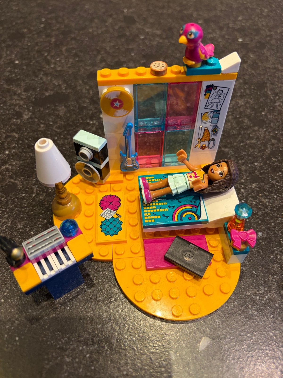 LEGO Friends Andrea’s Slaapkamer (41341) - Compleet met doos, Lego, Friends, Ophalen of Verzenden, Zo goed als nieuw