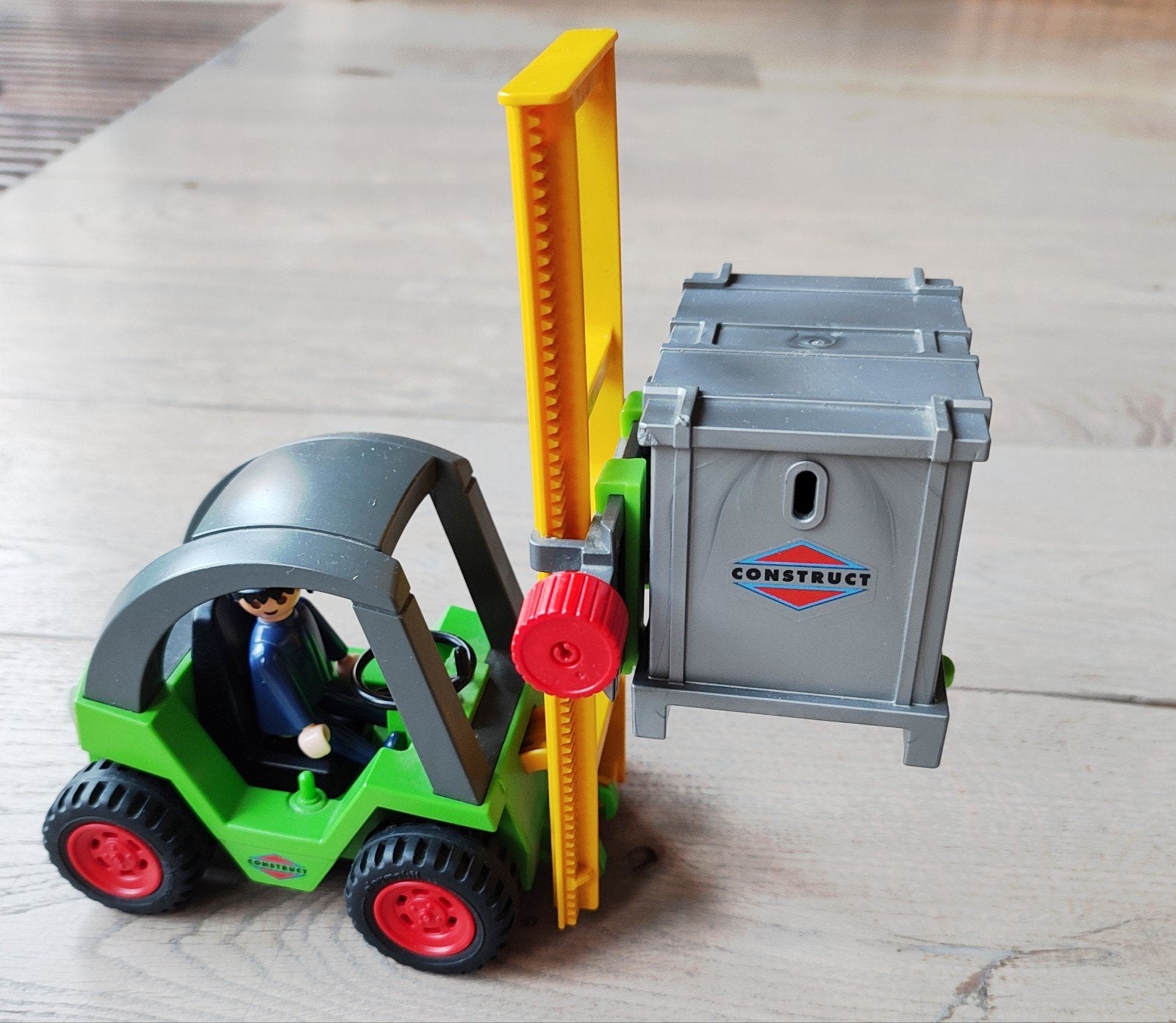 Playmobil Vorkheftruck met figuur en container, Gebruikt, Complete set, Voertuig, Ophalen of Verzenden