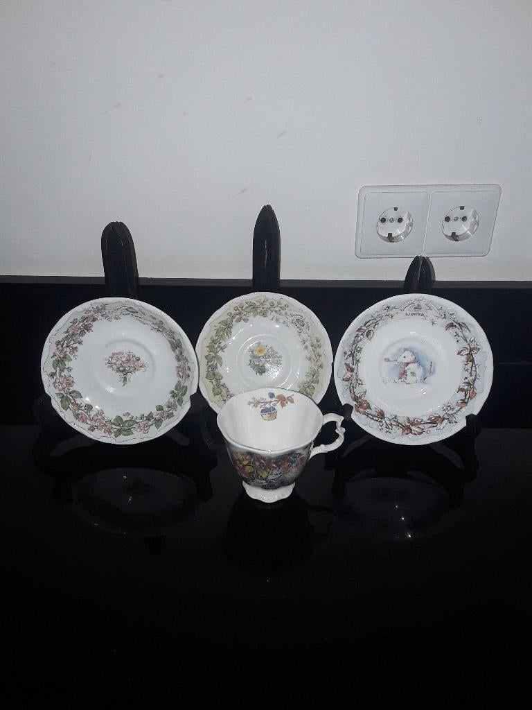 Royal Doulton Brambly hedge 3 losse schotels en kopje, Antiek en Kunst, Verzenden