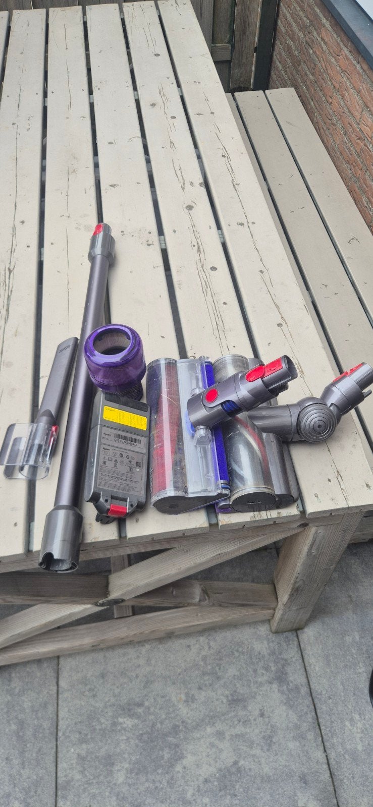 Dyson V10accessoires en accu, Witgoed en Apparatuur, Stofzuigers, Ophalen, Gebruikt, Draadloos, Dyson