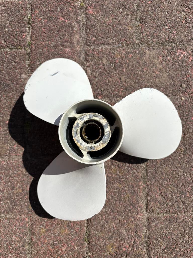 3 blads schroef 11 1/8x13-G, Ophalen of Verzenden, Gebruikt, Motor en Techniek, Motorboot