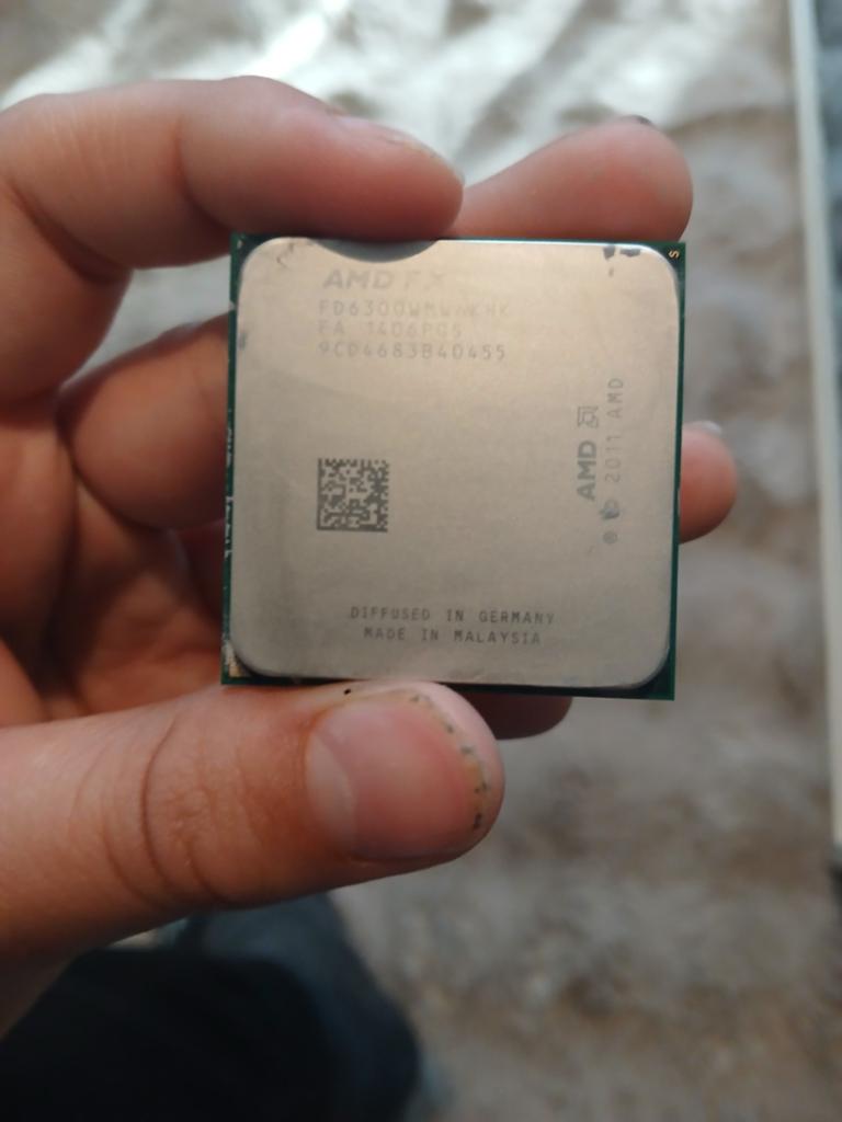 AMD FX-6300 Processor met Koeler - Zo goed als nieuw, Computers en Software, Processors, Ophalen, 6-core, AM3+, AMD FX-6300