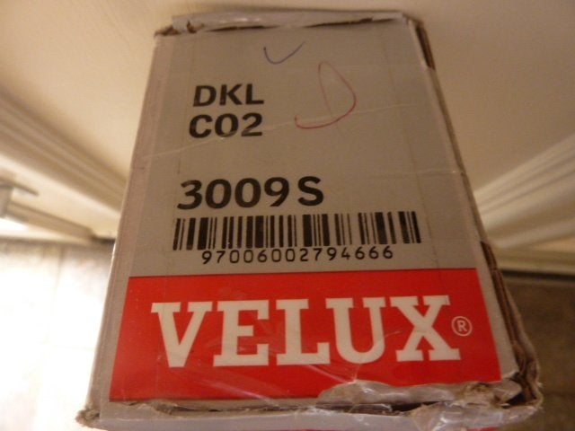 Nieuwe Velux verduisteringsgordijnen  / C02 ( 55 x78 ), Nieuw, Ophalen of Verzenden, 55 cm, Blauw