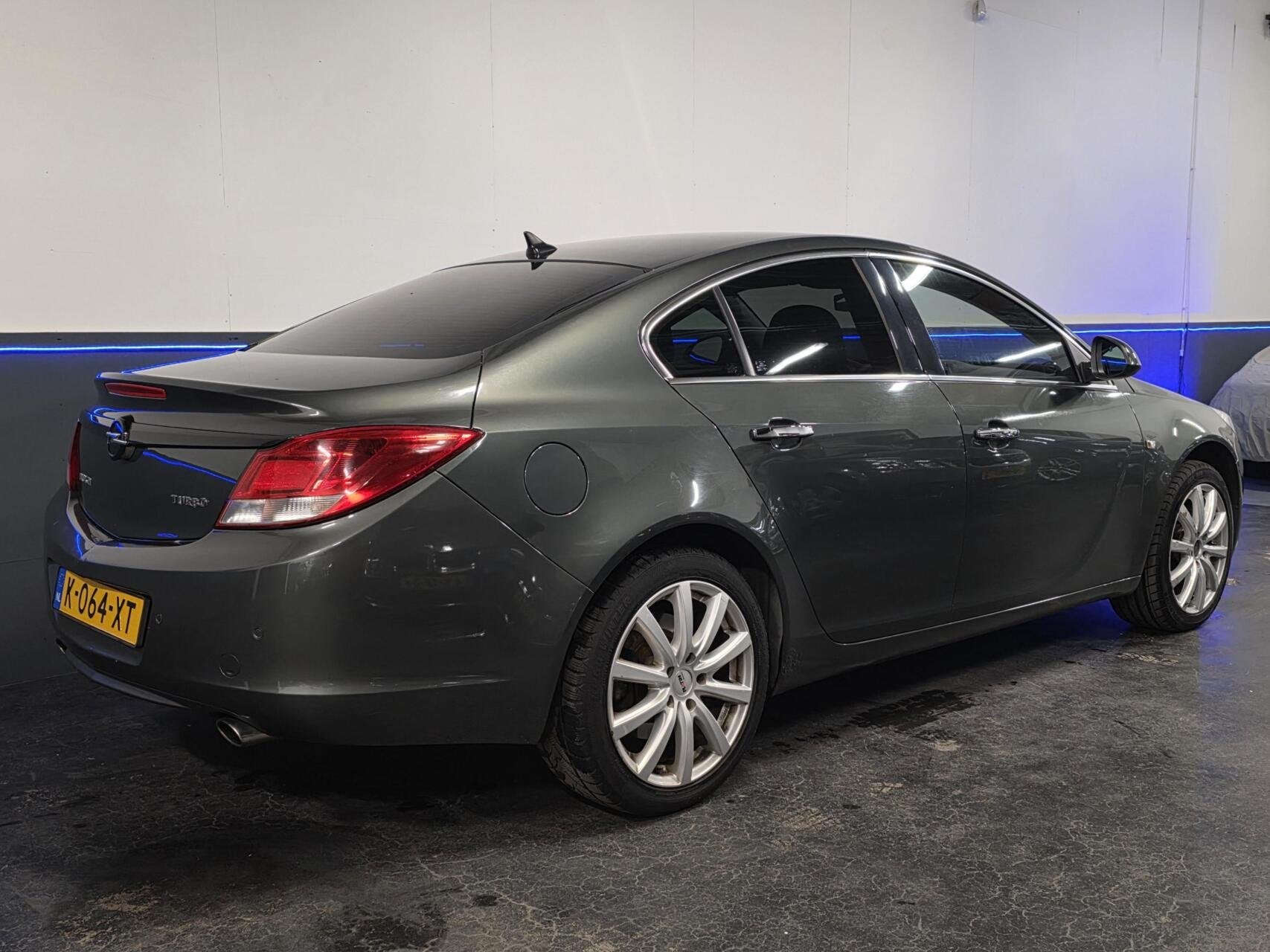 Opel Insignia 2.0 T Executive 4x4 | Automaat | Navi, Auto's, Opel, Automaat, 1670 kg, 4 cilinders, 10 km/l