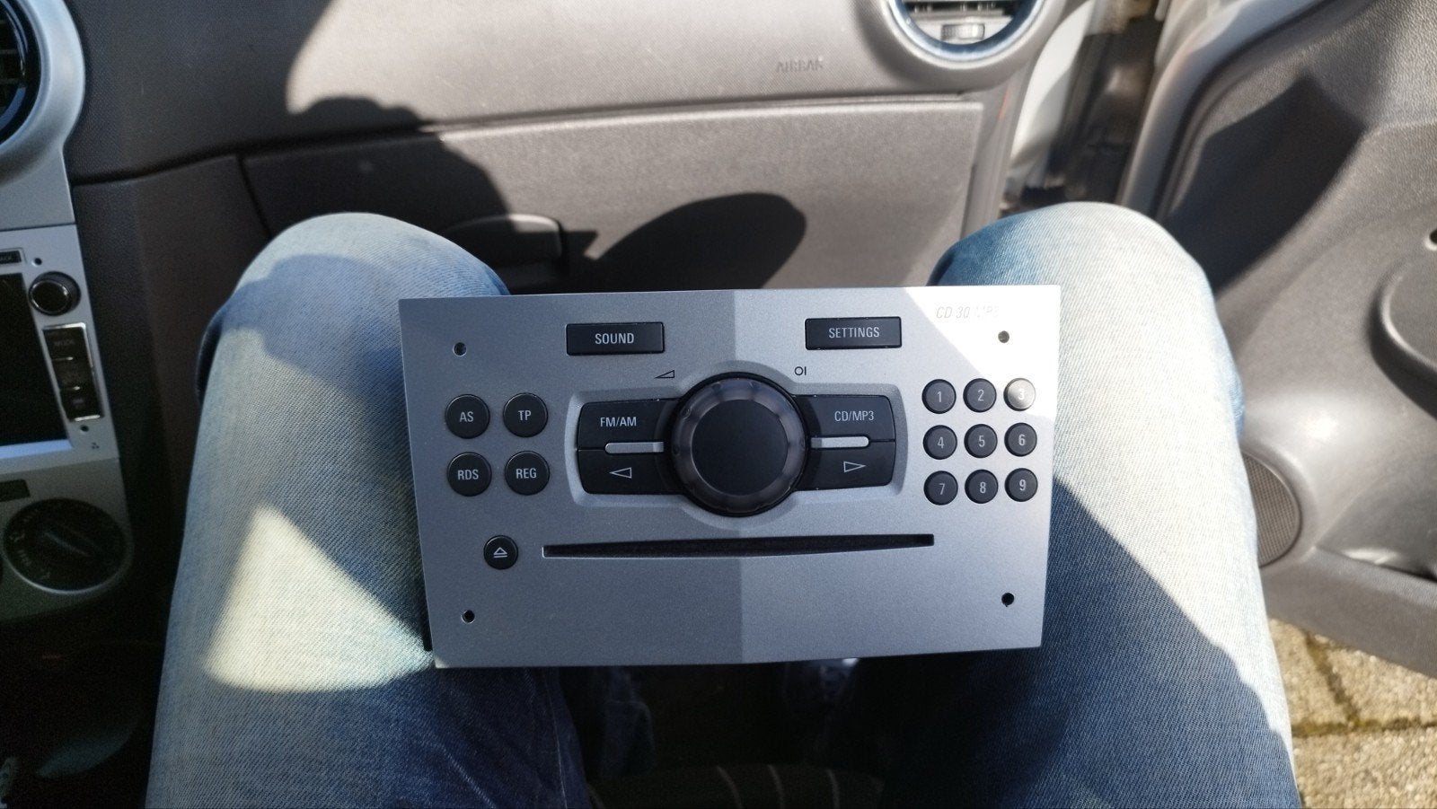 Opel Corsa D CD30 MP3 autoradio, Auto diversen, Ophalen of Verzenden