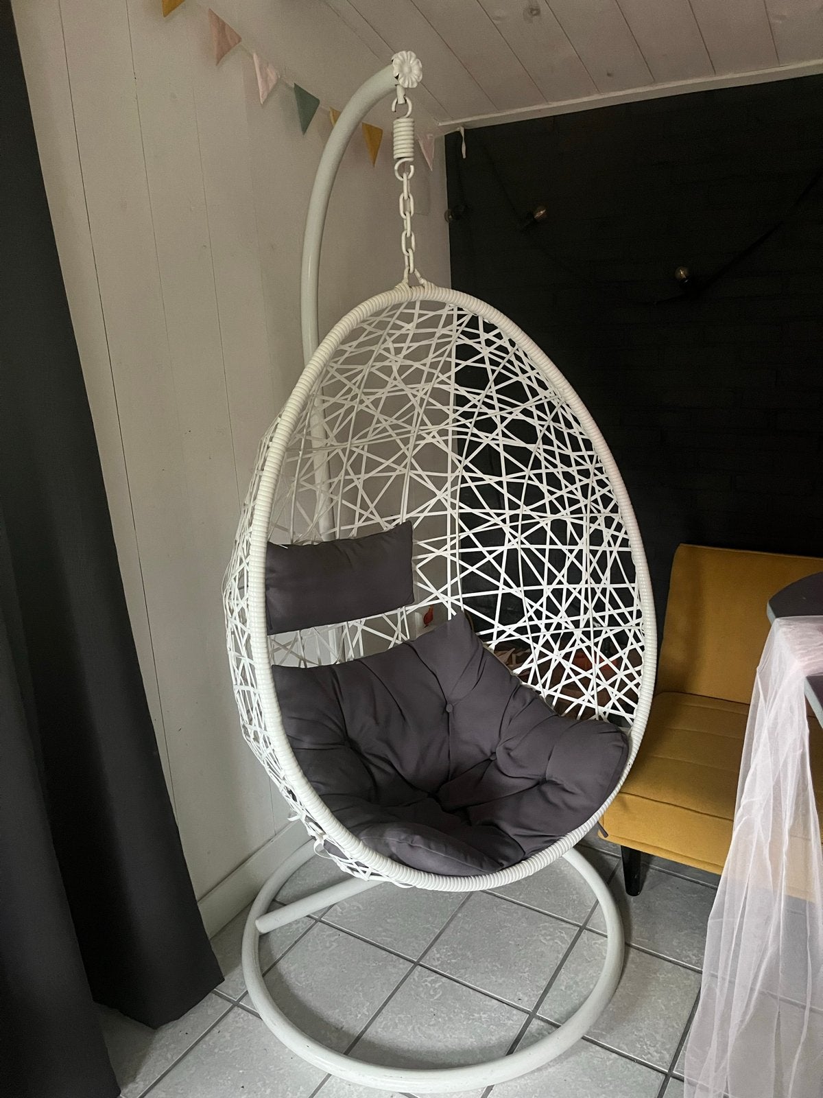 IKEA Hangstoel met Kussen - Wit, Kunststof, Gebruikt, Wit, Ophalen of Verzenden
