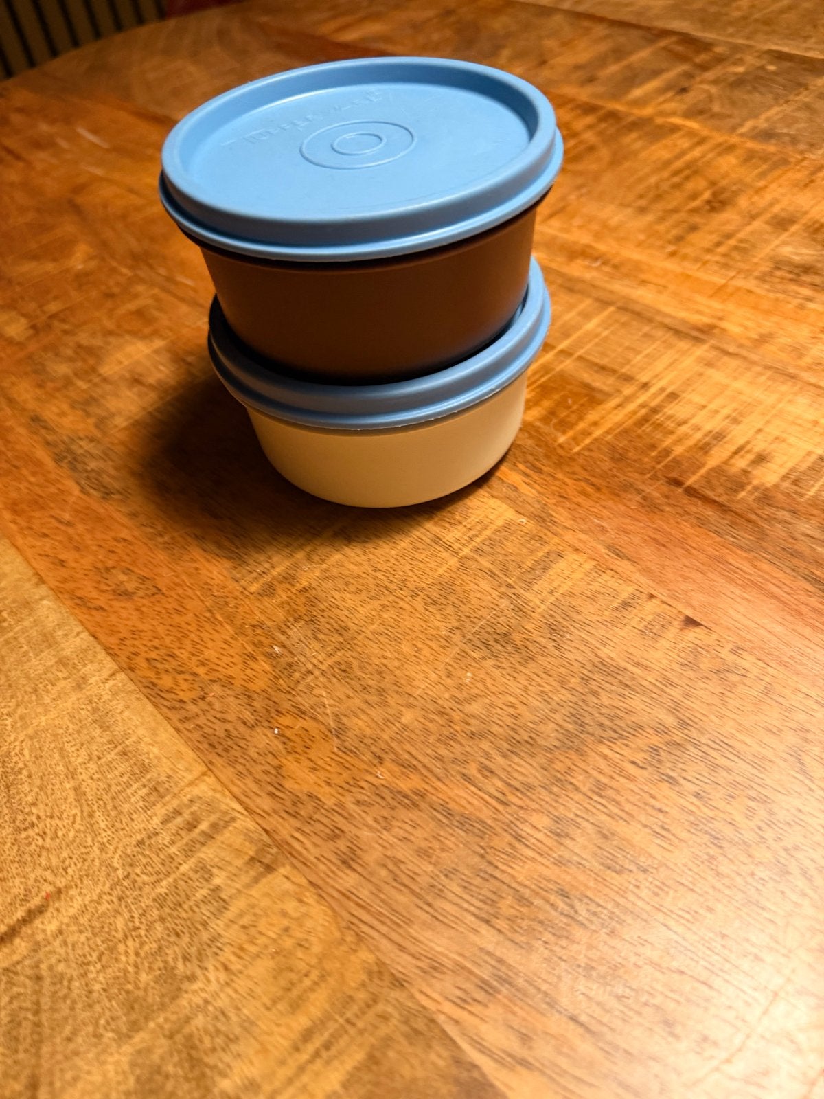 Tupperware set van 2 bakjes met deksel, Gebruikt, Blauw, Ophalen of Verzenden, Met deksel