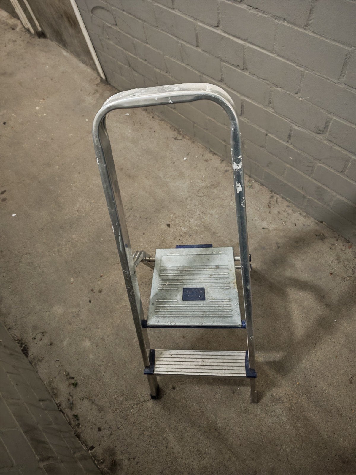 Aluminium huishoudtrapje met 2 treden, Ophalen, Gebruikt, Trap, Minder dan 2 meter