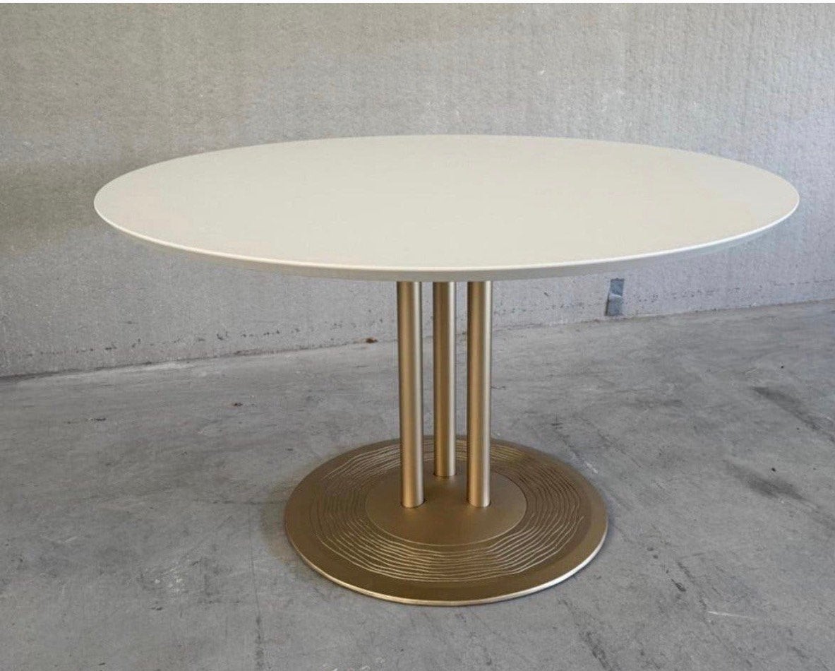 Prachtige ronde Leolux eettafel (128 cm), Huis en Inrichting, Ophalen of Verzenden, Zo goed als nieuw