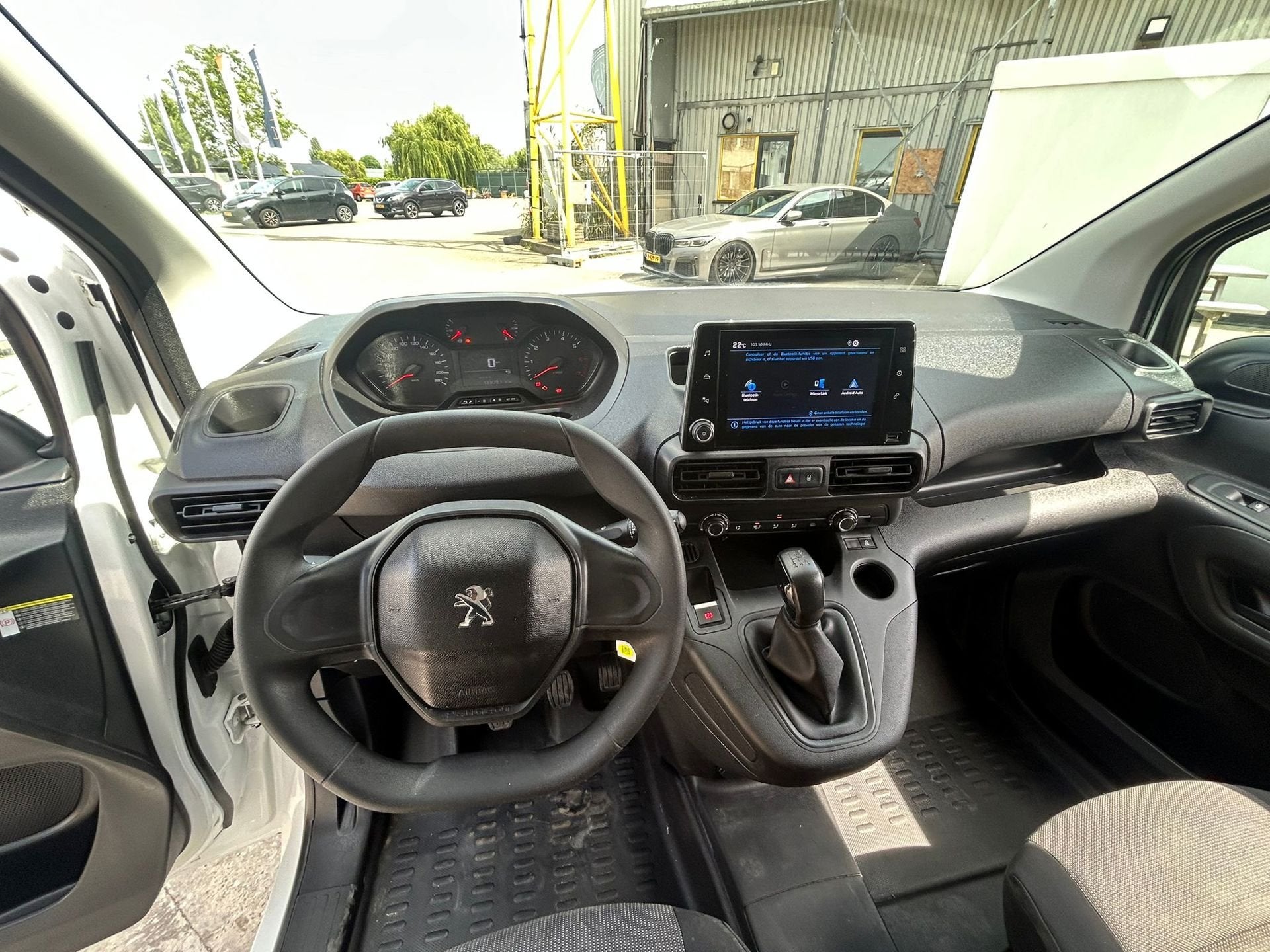 Peugeot Partner 1.6 BlueHDI Pro airco euro 6, Auto's, Voorwielaandrijving, Stof, Gebruikt, 4 cilinders