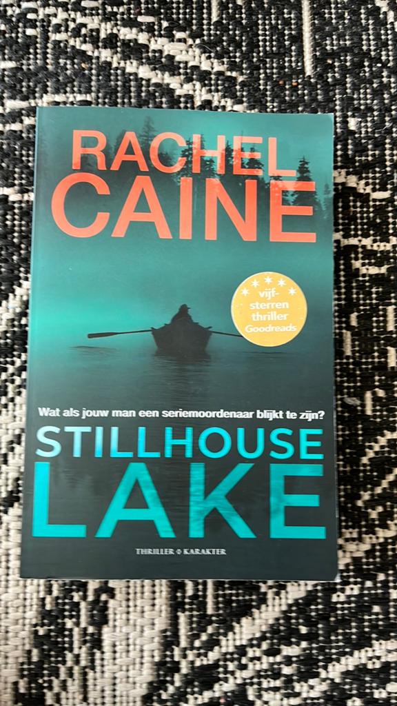 Boek Stillhouse lake te koop, Ophalen of Verzenden, Zo goed als nieuw