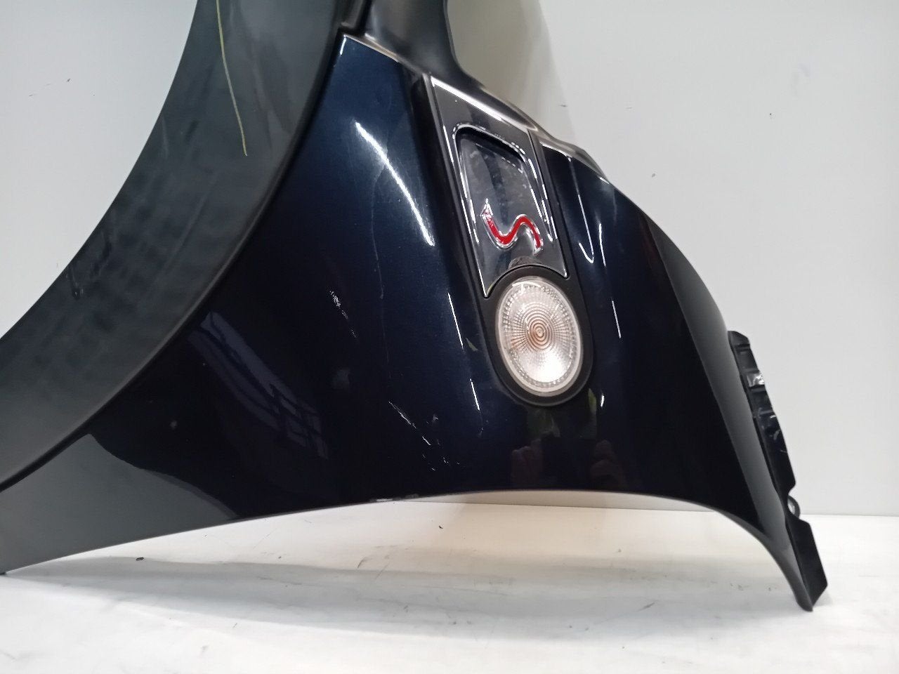 Spatbord links voor Mini Mini, Onderdelen@venauto.nl, Van der Ven Autorecycling B.V., Gebruikt, Ettenseweg 76, 4706 PB Roosendaal, The Netherlands