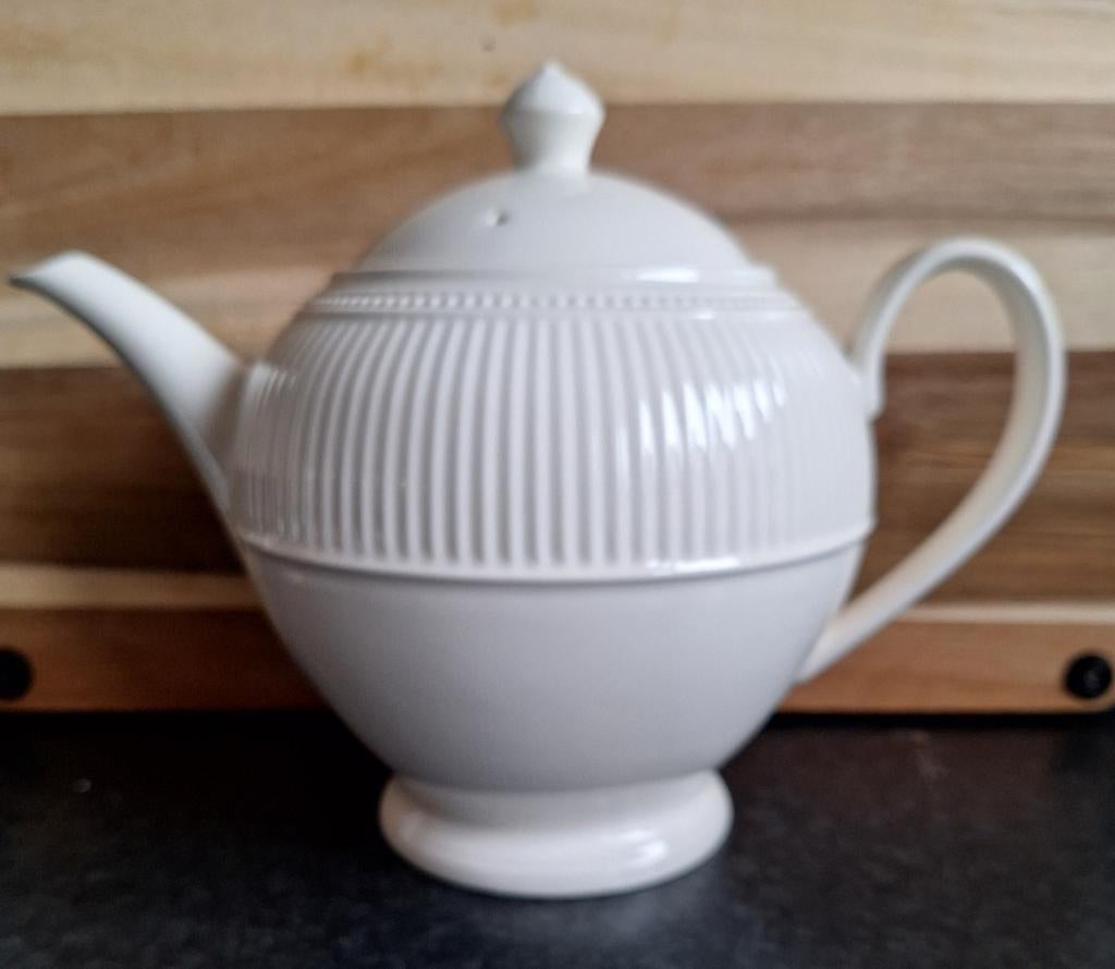 Wedgwood Windsor theepot, Huis en Inrichting, Keuken | Servies, Overige typen, Ophalen of Verzenden, Zo goed als nieuw, Wedgwood
