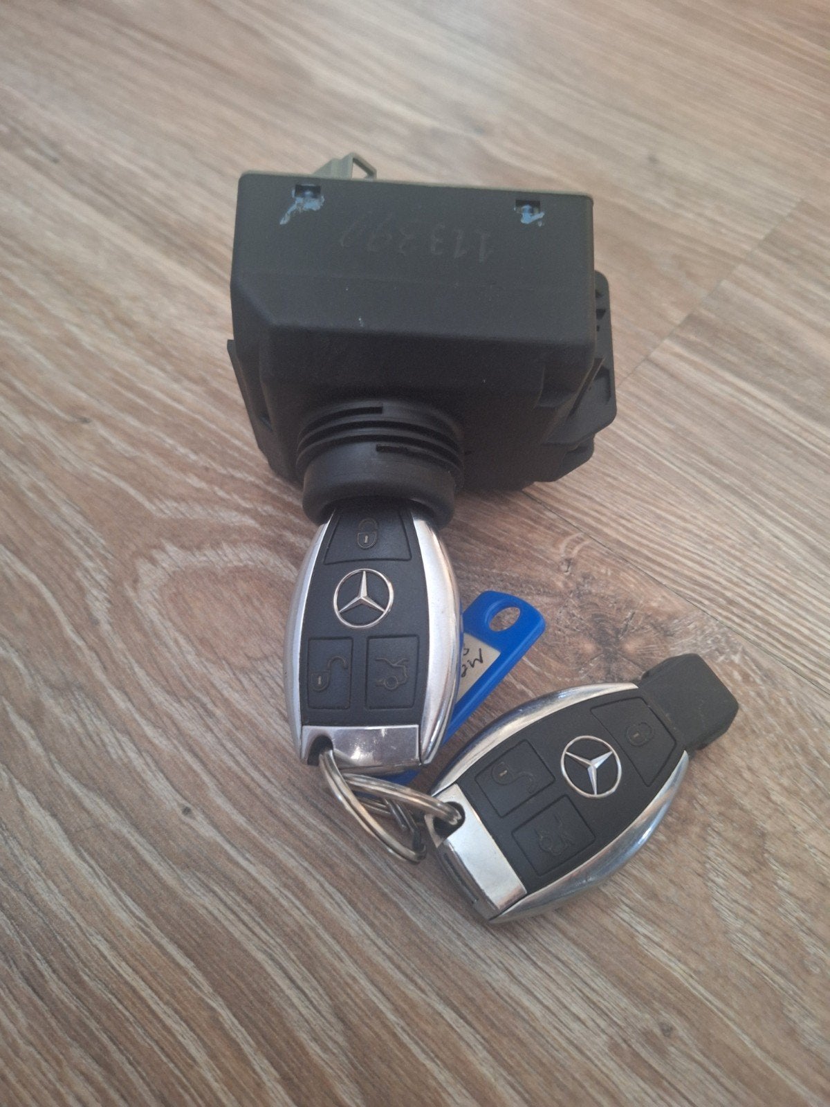 Mercedes-Benz EZS / Contactslot + 2 originele sleutels (OEM), Ophalen of Verzenden, Mercedes-Benz