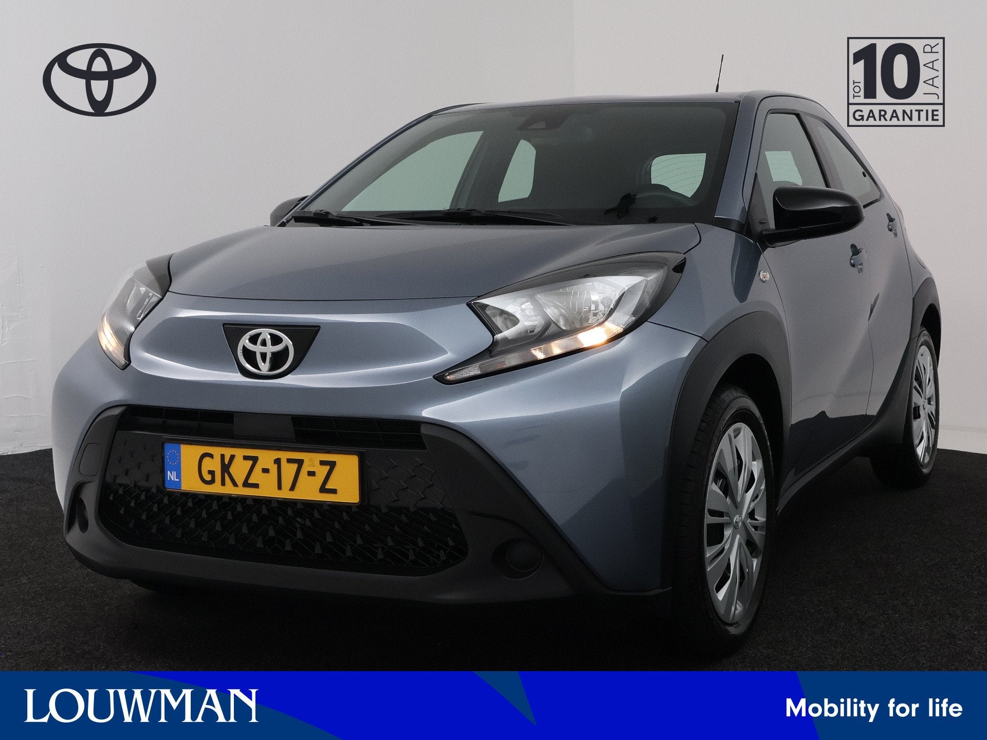 Toyota Aygo X 1.0 VVT-i MT Play | Apple CarPlay / Android Au, Stof, Gebruikt, 920 kg, 4 stoelen
