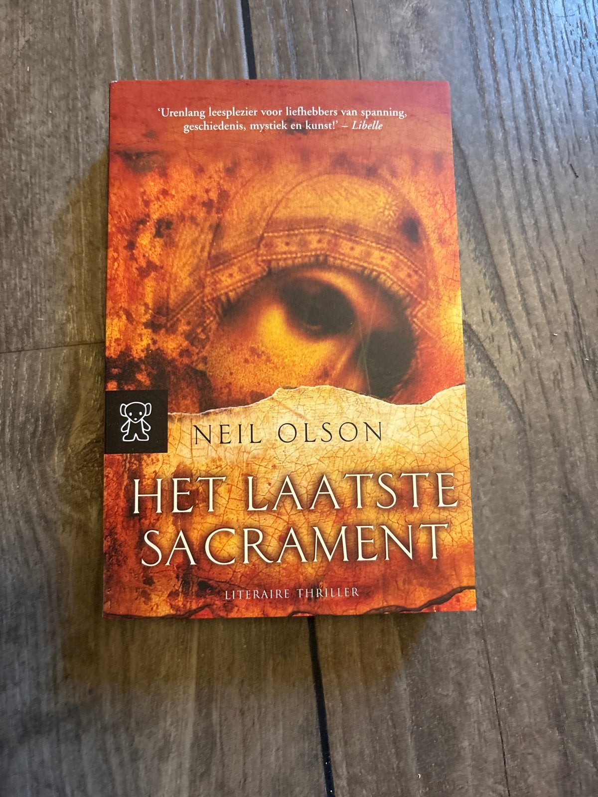 Het Laatste Sacrament - Neil Olson (Literaire Thriller), Ophalen of Verzenden, Gelezen, Wereld overig