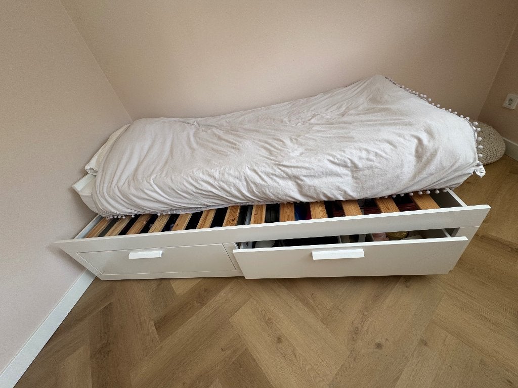 Uitschuifbed Ikea, Ophalen, Gebruikt, Wit, Twijfelaar