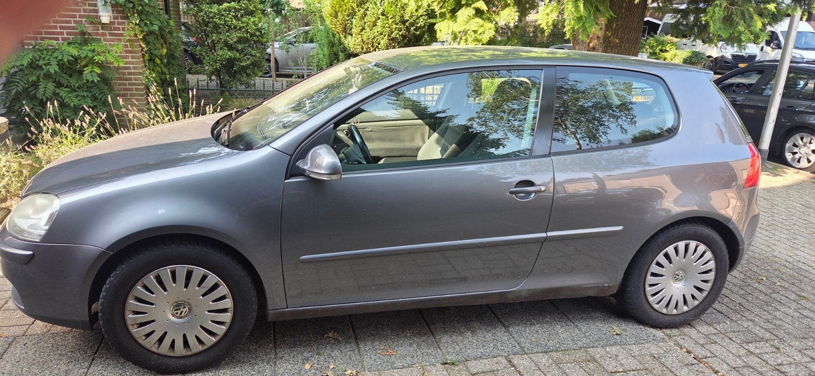 Volkswagen Golf 1.6 16V FSI 85KW 3D 2005 Grijs, Voorwielaandrijving, 15 km/l, 4 cilinders, 620 kg