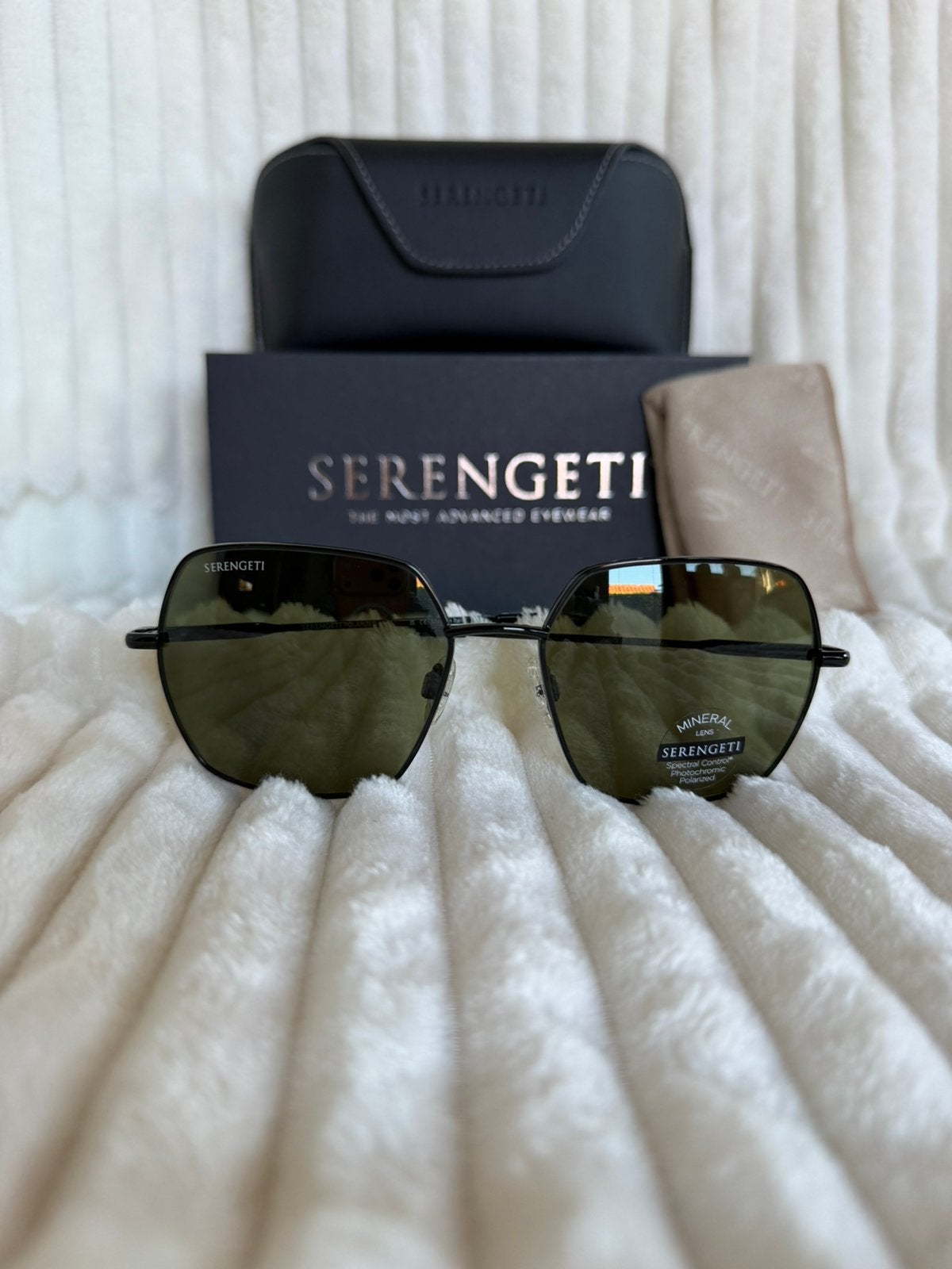 Serengeti Loy SS548002 incl garantie en btw-factuur, Sieraden, Tassen en Uiterlijk, Zonnebril, Verzenden, Nieuw, Nvt