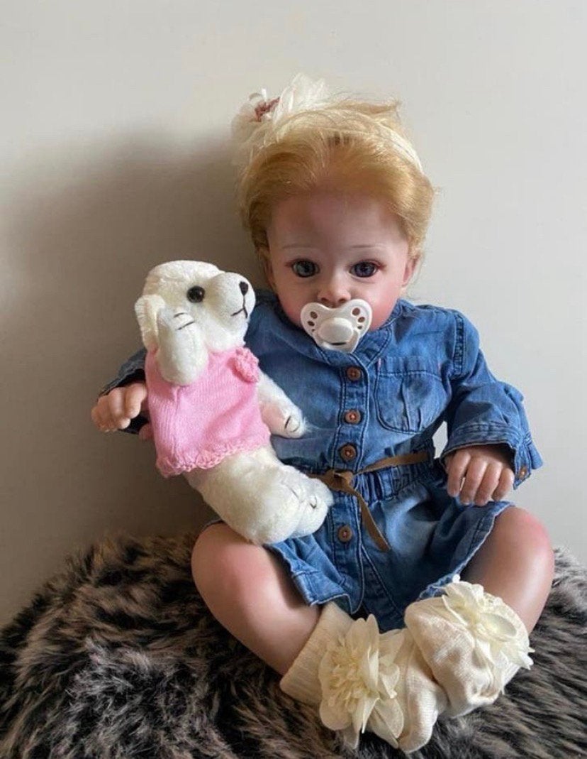 Mooie Reborn pop meisje, Verzamelen, Poppen, Verzenden, Zo goed als nieuw, Pop, Levensecht of Reborn