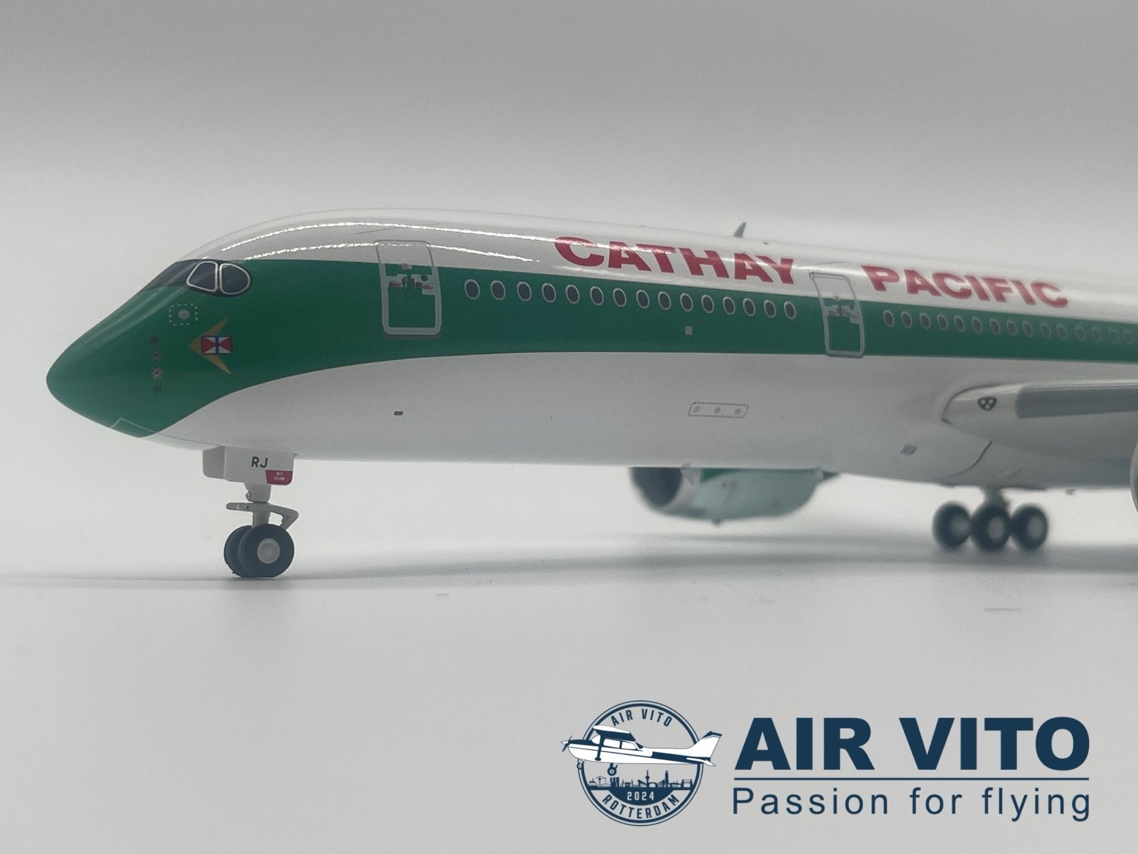 Airbus A350-900 Cathay Pacific “80th Anniversary Livery”, Verzamelen, 2992jb, Schaalmodel, Ophalen of Verzenden, Operations@airvito.com
