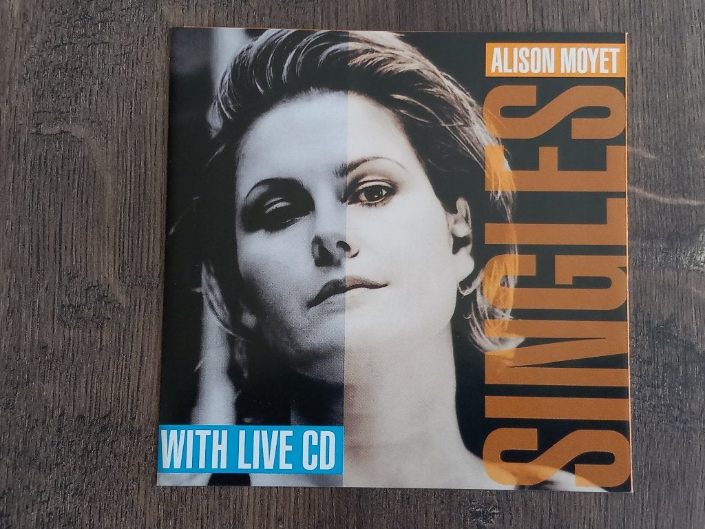 2CD  Alison Moyet - Singles (met live cd) (1996), Ophalen of Verzenden, Zo goed als nieuw