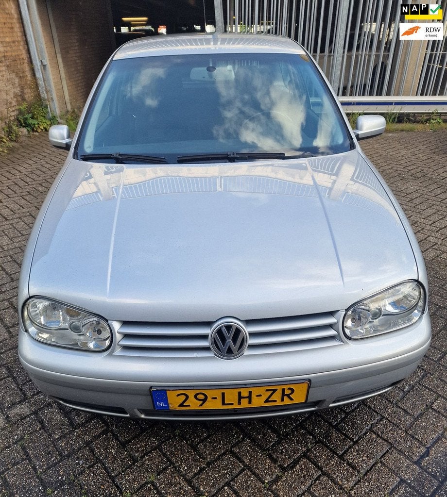 Volkswagen Golf 2.0 Highline, Gebruikt, Metallic lak, 4 cilinders, 1984 cc