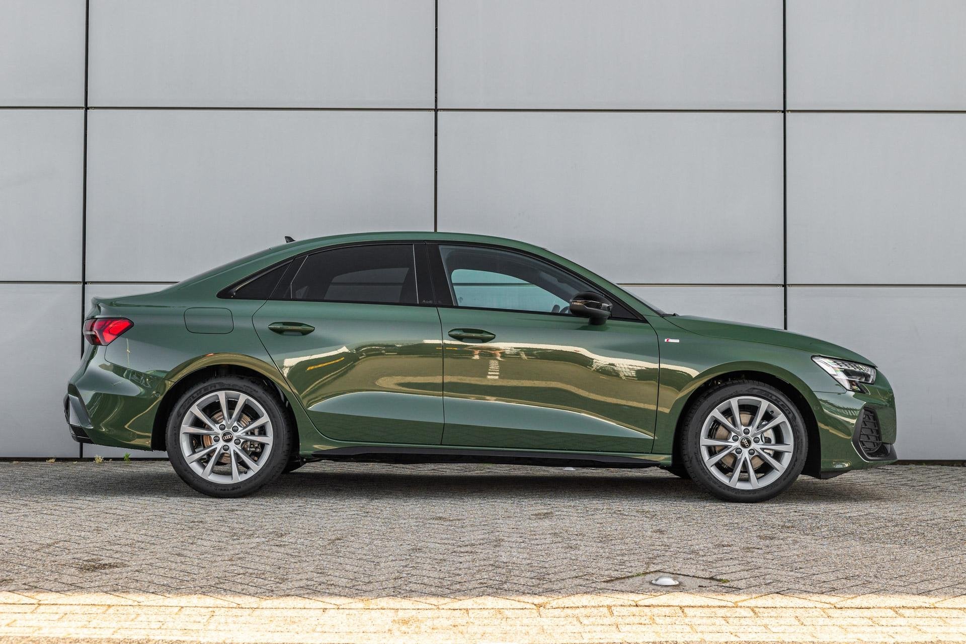 Audi A3 Limousine 35 TFSI 150pk S Edition | Comfort Pakket |, Auto's, Audi, 12 maanden, 1300 kg, 1498 cc, 4 cilinders
