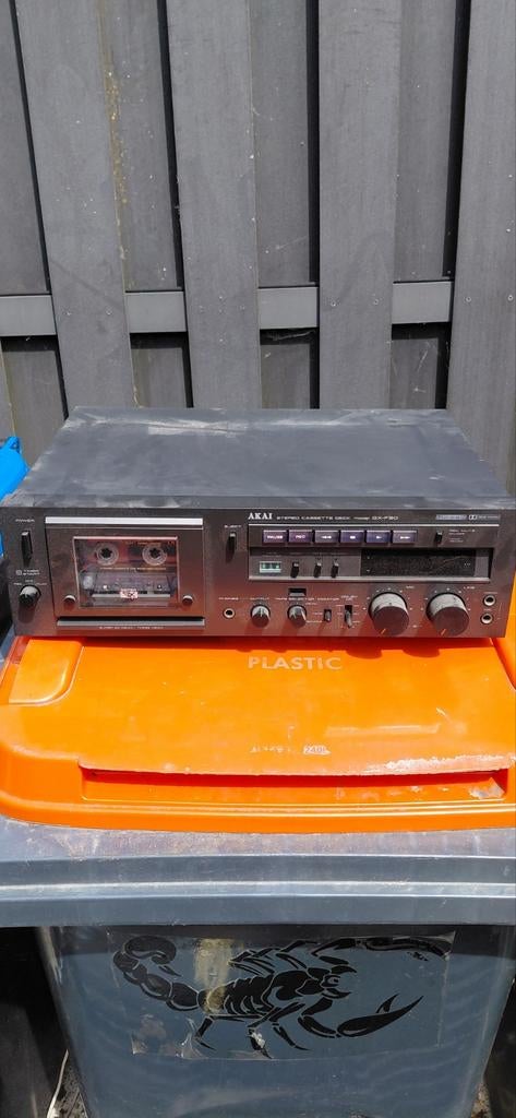 AKAI Stereo Cassette Deck Model GX-F80, Ophalen of Verzenden, Defecte bandrecorder