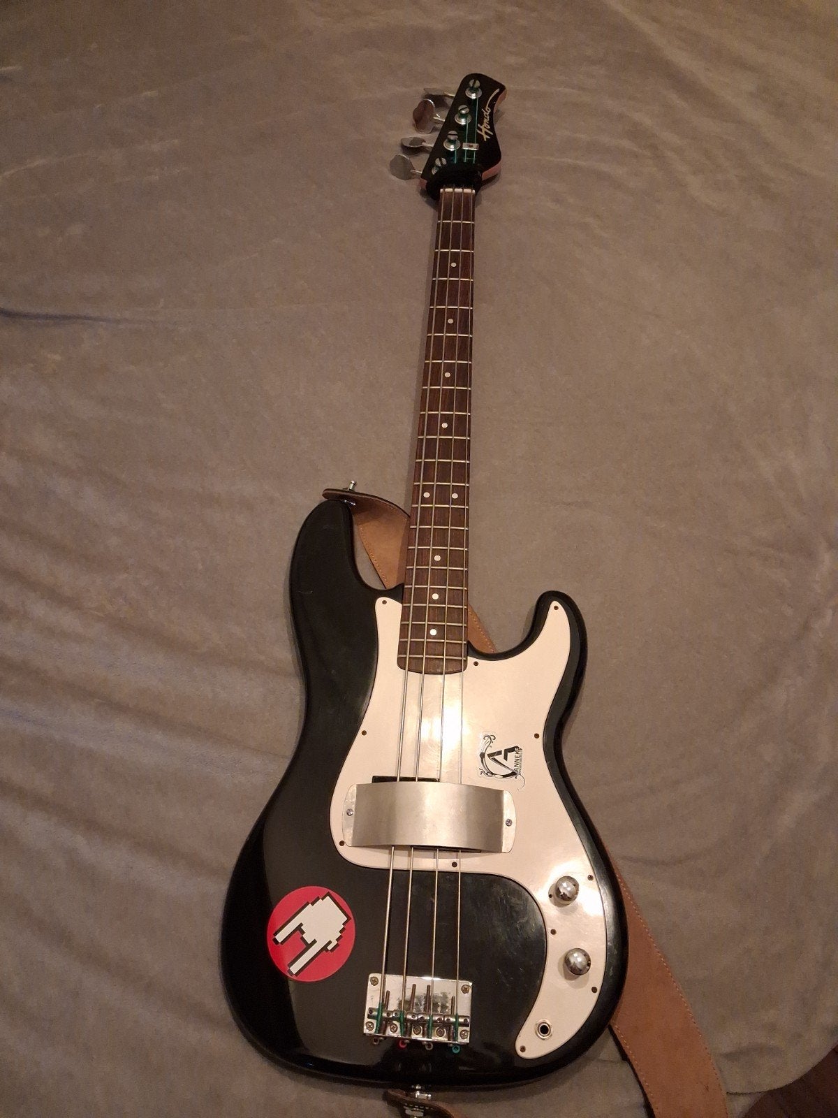 Hondo P-Bass met Seymour Duncan elementen en flatwounds, Muziek en Instrumenten, Ophalen of Verzenden, Gebruikt, Elektrisch