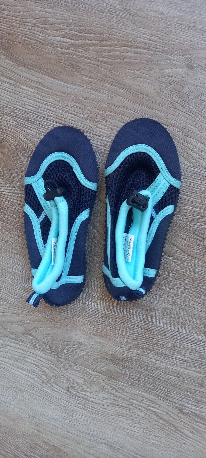Nieuwe waterschoenen maat 25, Ophalen of Verzenden, Nieuw, Jongen of Meisje
