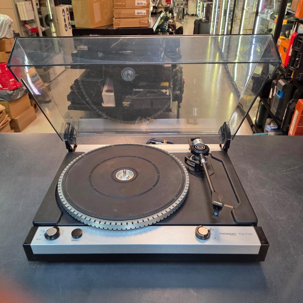 Thorens TD110 Platenspeler met Ortofon VMS20ED MkII, Flex Ltd., Zo goed als nieuw, https://flex.com/contact-us, Nobelstraat 10, 5807 GA Oostrum LB, Limburg, Nederland