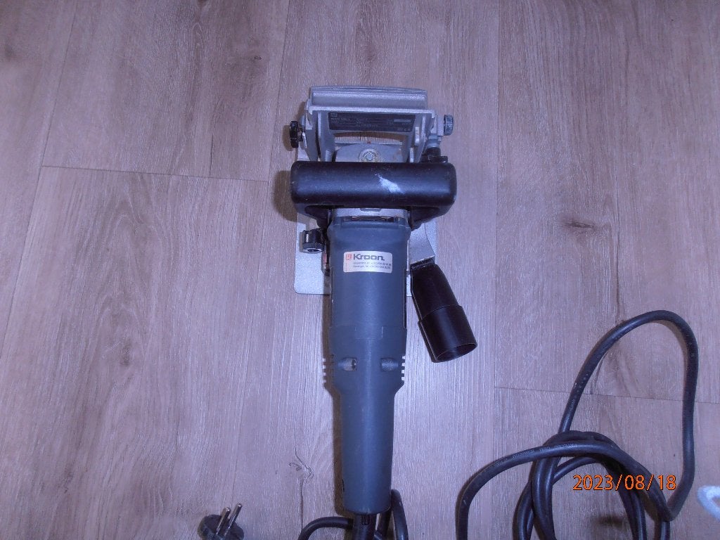 Elu Lamellenfrees Machine met Koffer, Ophalen, Zo goed als nieuw, Elektrisch