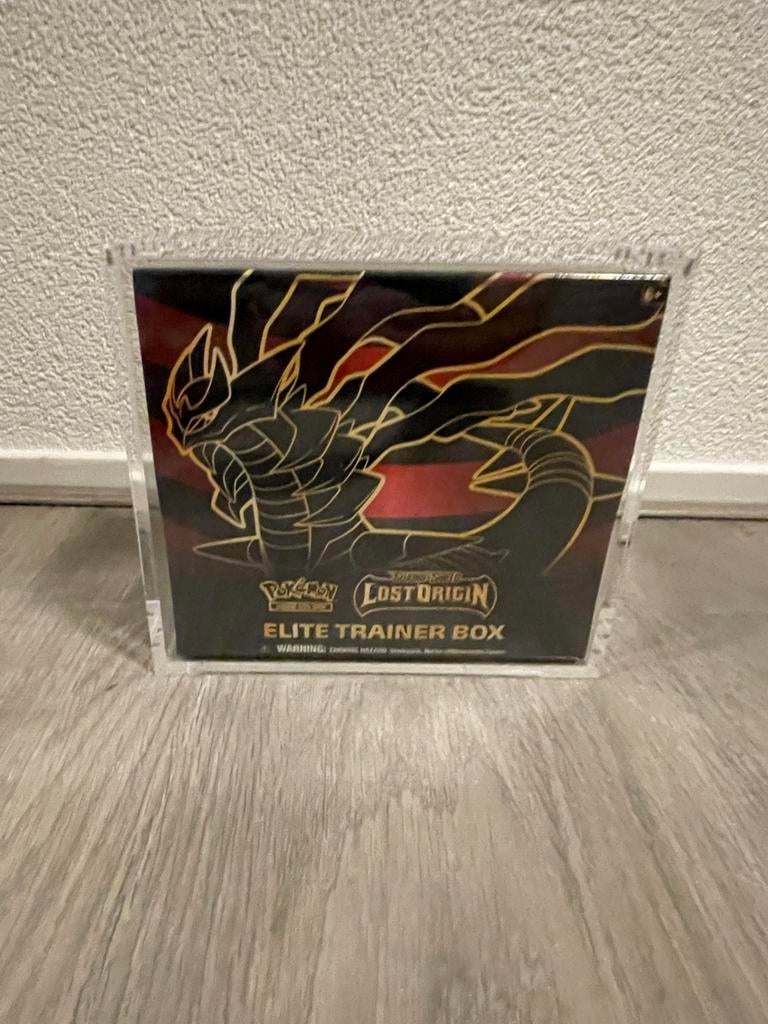 Pokémon Lost Origin Elite Trainer Box, Hobby en Vrije tijd, Verzamelkaartspellen | Pokémon, Ophalen of Verzenden, Nieuw, Overige typen