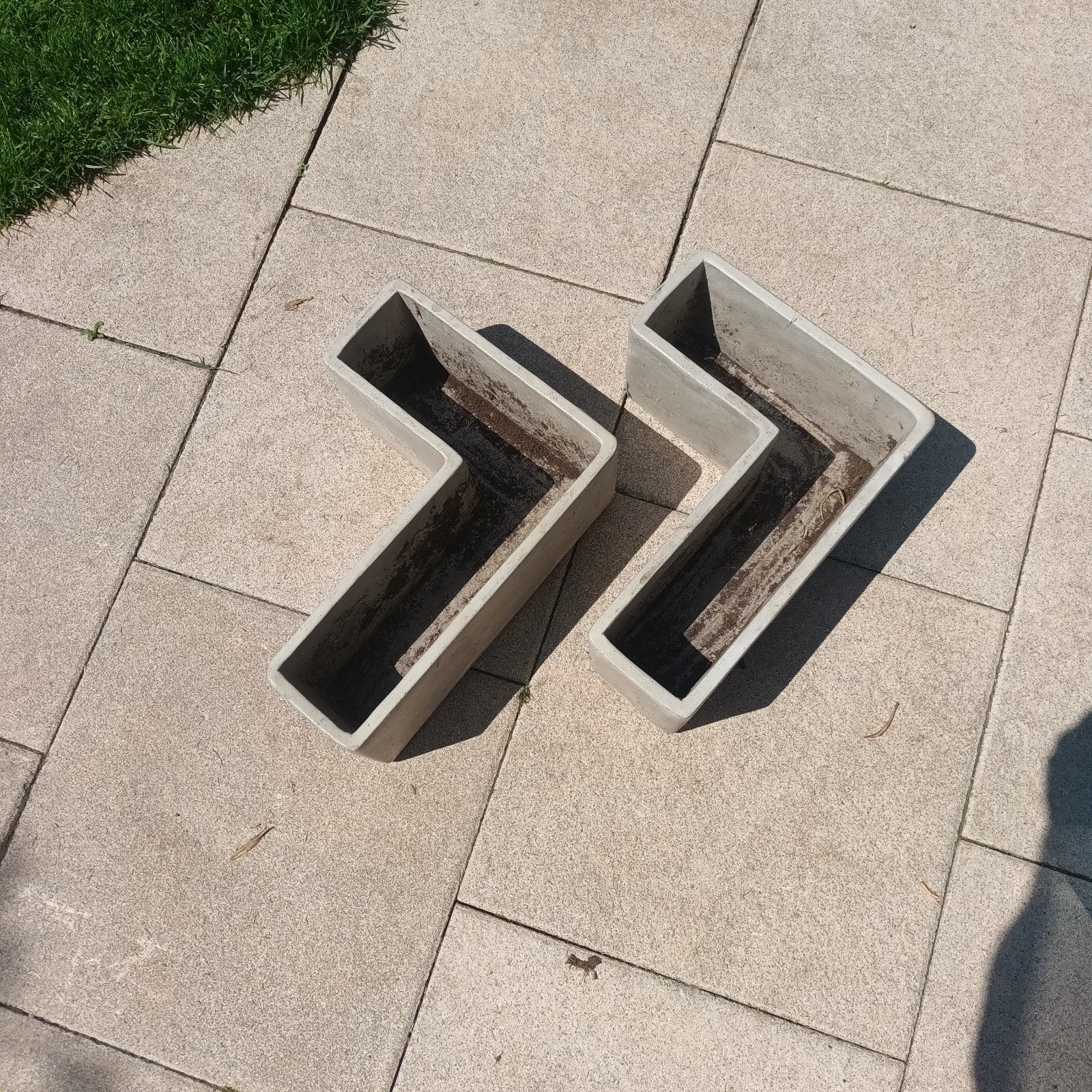 L-vormige plantenbakken van beton, Tuin en Terras, Ophalen, Gebruikt, Minder dan 30 cm, Minder dan 60 cm