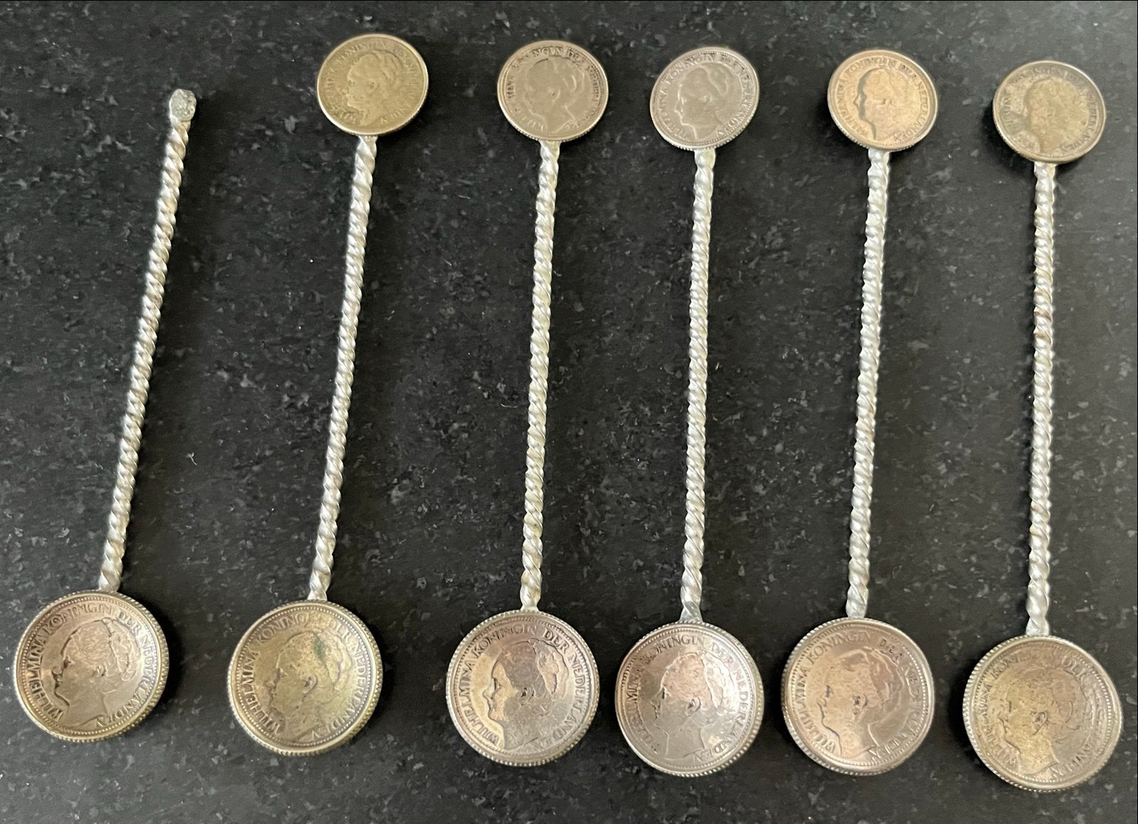 Set van 6 zilveren lepeltjes met Nederlandse munten, Ophalen of Verzenden, Zilver