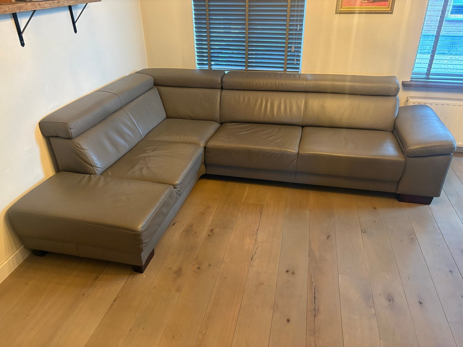 Knibbeler leren hoekbank Smog – 288 x 215 cm – uitschuifbaar, Ophalen, 250 tot 300 cm, Gebruikt, Hoekbank
