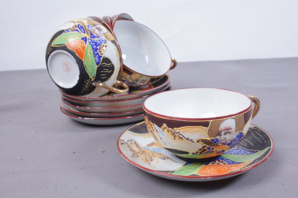 J09 Vintage Japans Satsuma Servies, Ophalen