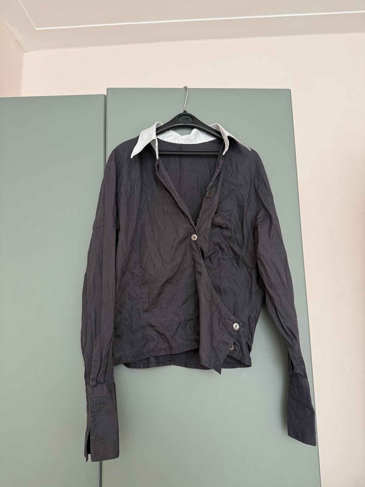 Grijze blouse met lichte kraag - Maat L, Kleding | Dames, Blouses en Tunieken, Ophalen of Verzenden, Gedragen, Maat 42/44 (L)