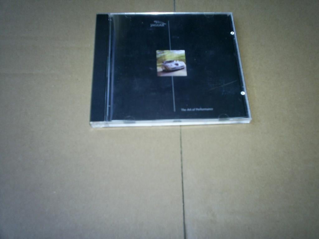 Jaguar The New S Type CD Rom 2002, Boeken, Auto's | Folders en Tijdschriften, Verzenden, Zo goed als nieuw, Overige merken